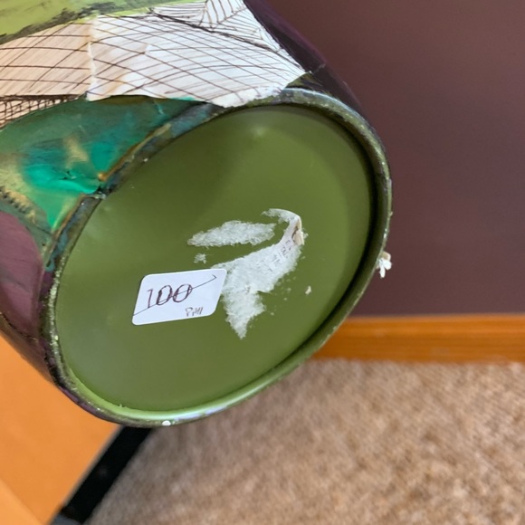 Hand painted one of a kind large vase. New - Picture 4 of 5